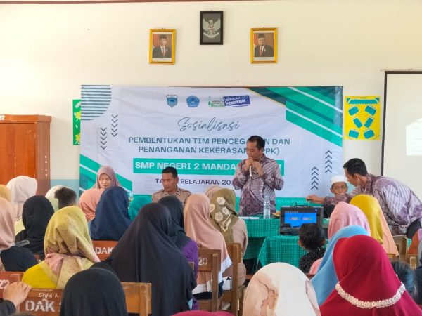 Polsek Mandalawangi Hadiri : Sosialisasi Tim Pencegahan dan Penanganan Kekerasan (TPPK)