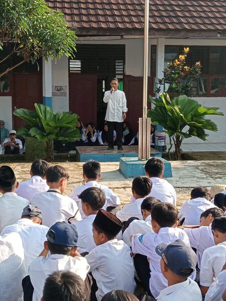 Jumtaq Jadi Rutinitas Positif di SMPN 2 Mandalawangi